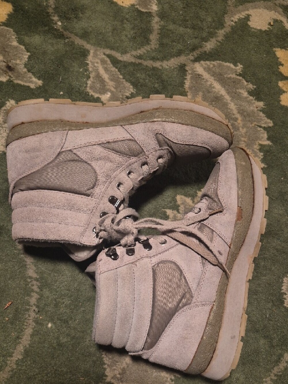 L.L. Bean Light Gray High-Top Women's Sneakers - Picture 6 of 12